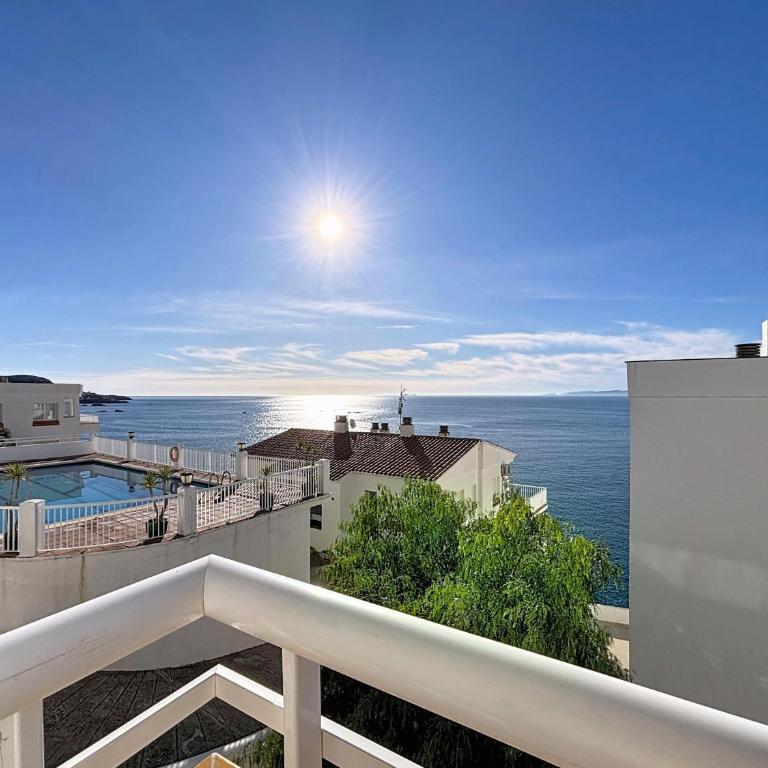 Ariadna - Piso, Vista al mar y Piscina Comunitaria - Apartment with Sea View - 2