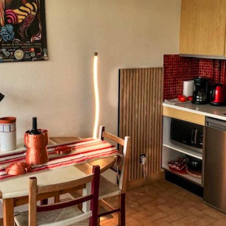 centre et plage F1 calme vue parc parking gratuit - Appartamento con 1 Camera da Letto - 13