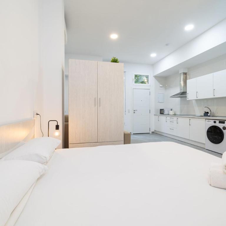 Cosy studio near AVE station - Apartamento - 5