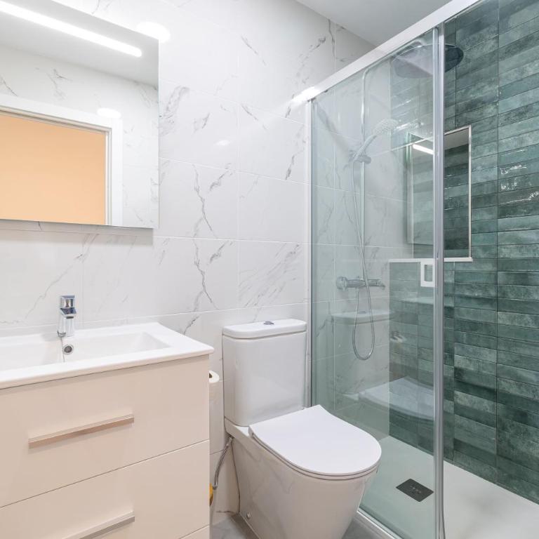 Cosy studio near AVE station - Apartamento - 16