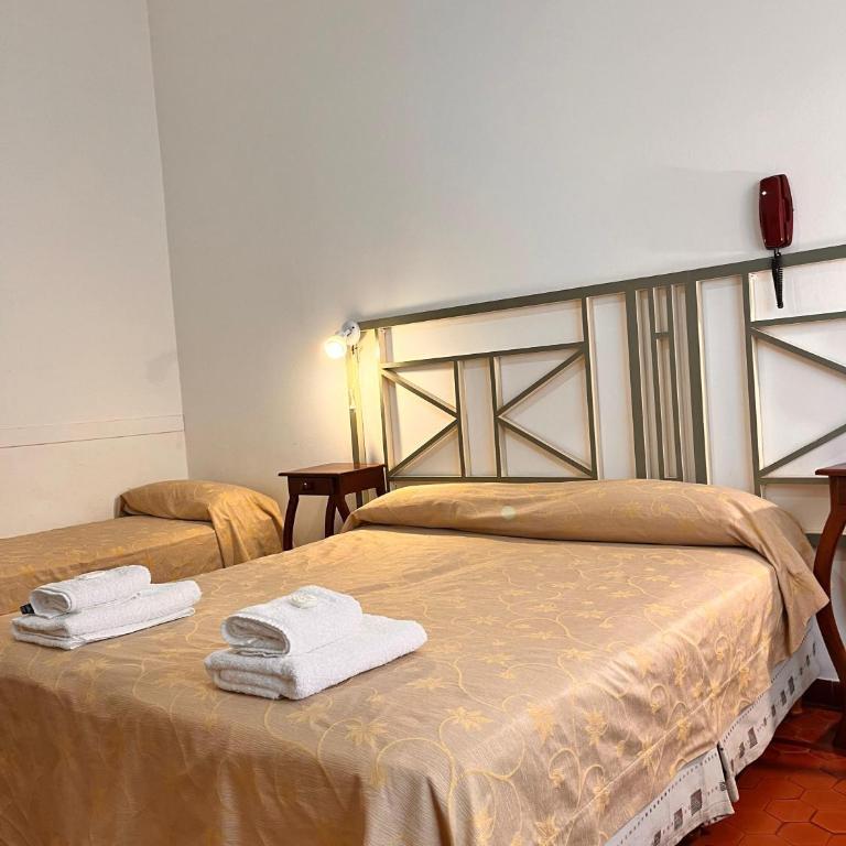 Hotel Mundial - Triple Room - 1