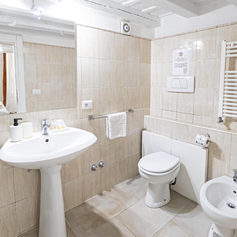 Maison Tartarughe - Two-Bedroom Apartment - 29