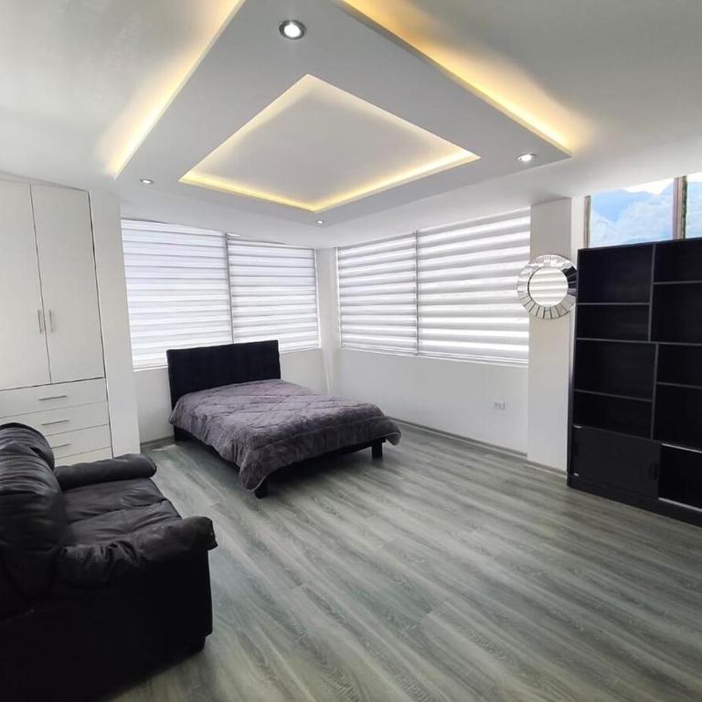 Departamento con hermosa vista y excelente ubicación con parqueadero - One-Bedroom Apartment - 13