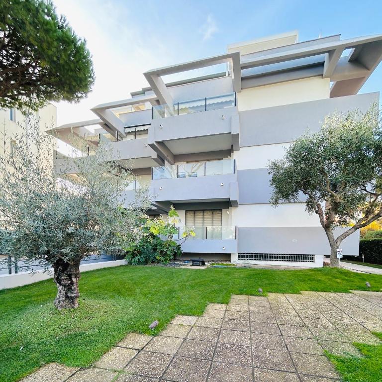 Appartamenti Carinzia Fronte Mare - Flexrent Immobiliare Abissinia - Appartamento con 2 Camere da Letto e Vista Mare - 28