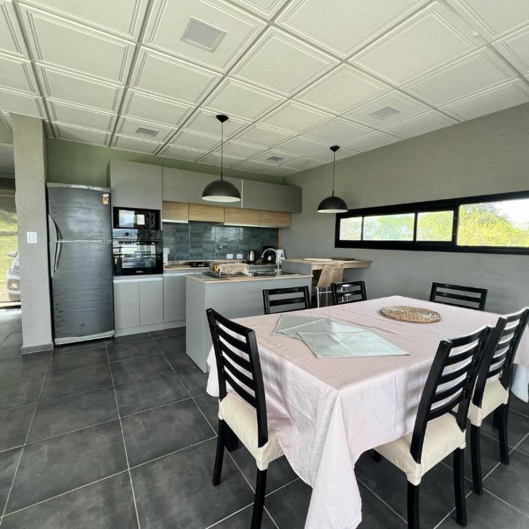 El Descanso - Three-Bedroom House - 17