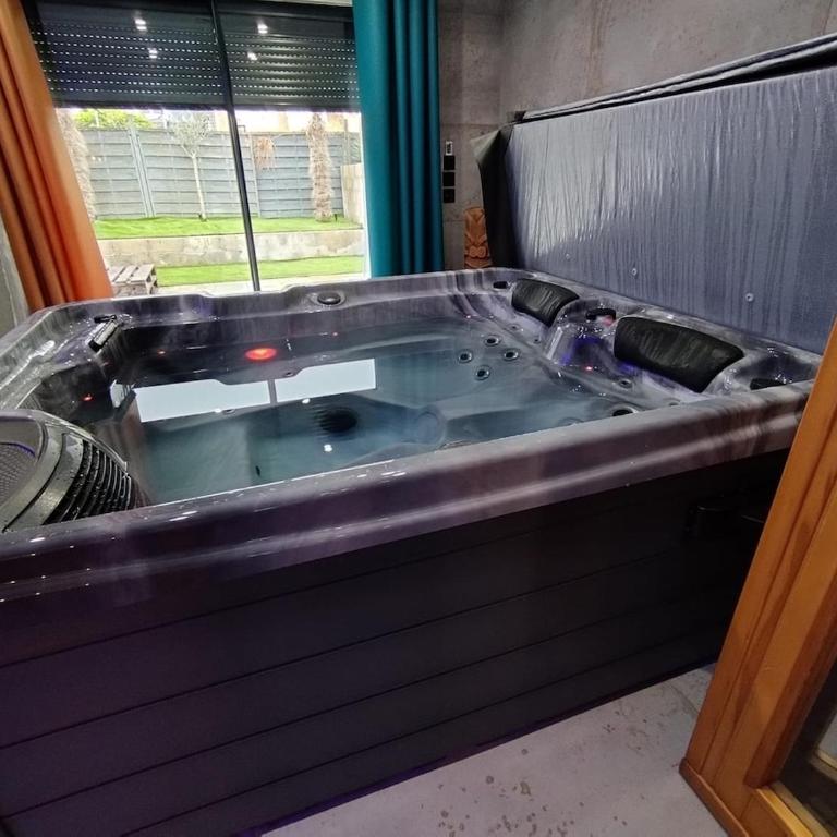 Love room suite jacuzzi sauna pour 2 personnes - Appartement 1 Chambre - 15