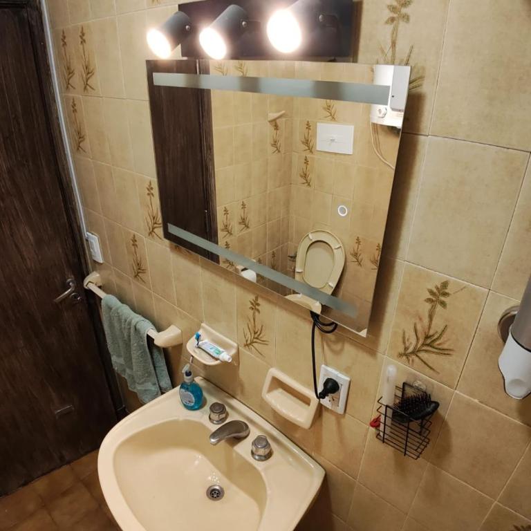 Departamento céntrico - Two-Bedroom Apartment - 15