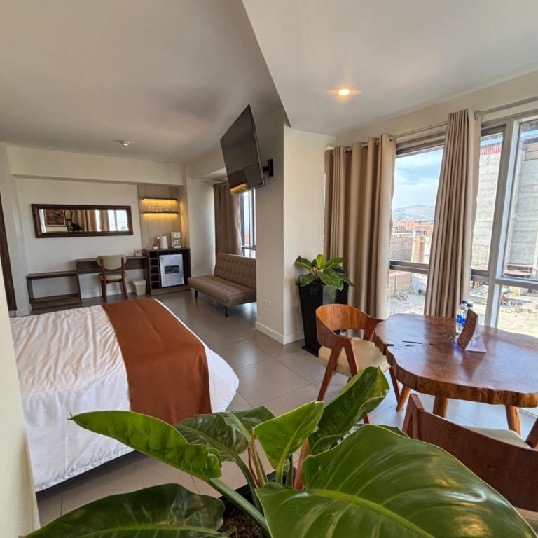 Anqari Hotel - Suite with City View - 4