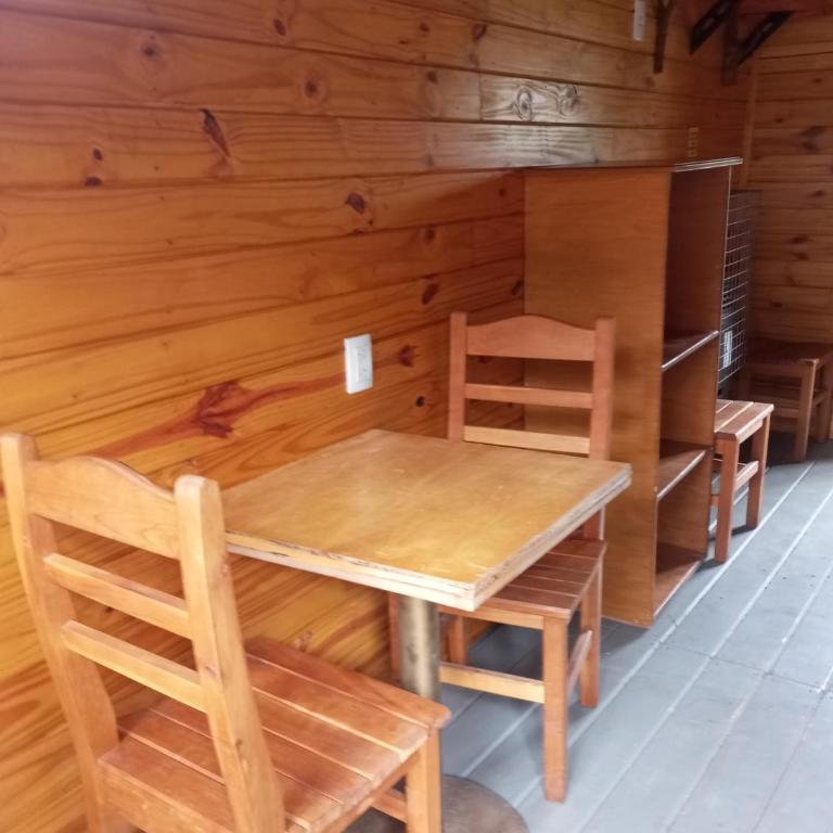 Los Coihues camping & hostel - Habitación Doble Deluxe - 4