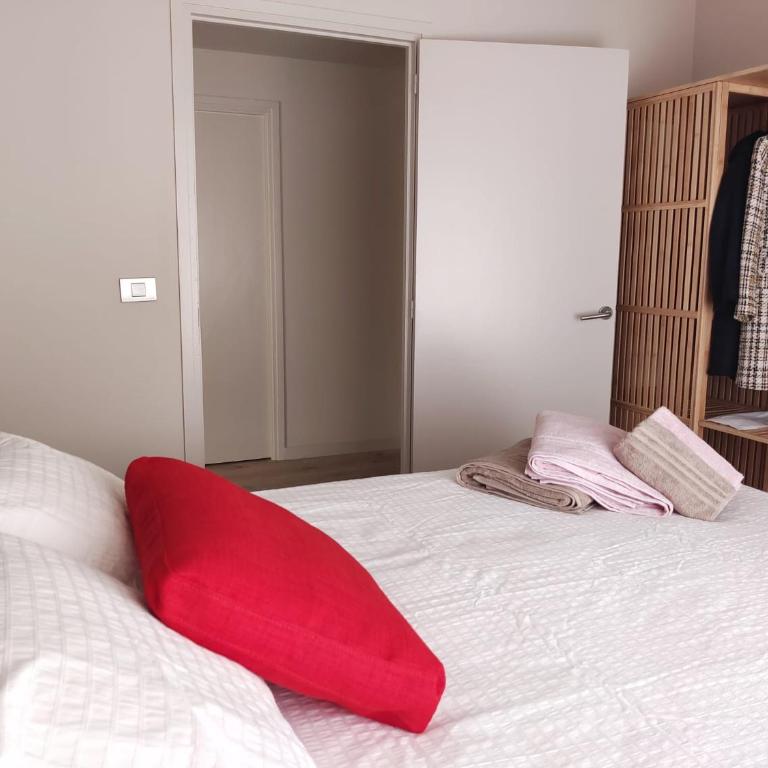 The Mediterranean House BCN - Three-Bedroom Apartment - 12