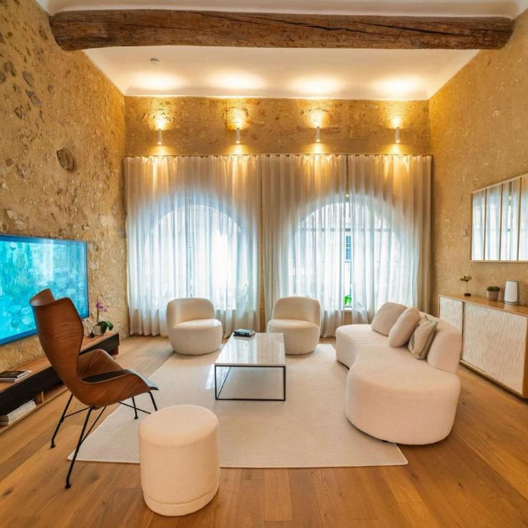 Le Spacieux - Un Voyage en Provence- Offre de lancement - Appartement 3 Chambres avec Piscine Privée - 2