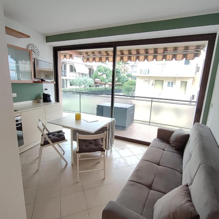 Uno scorcio sul mare - Appartamento con 2 Camere da Letto - 4