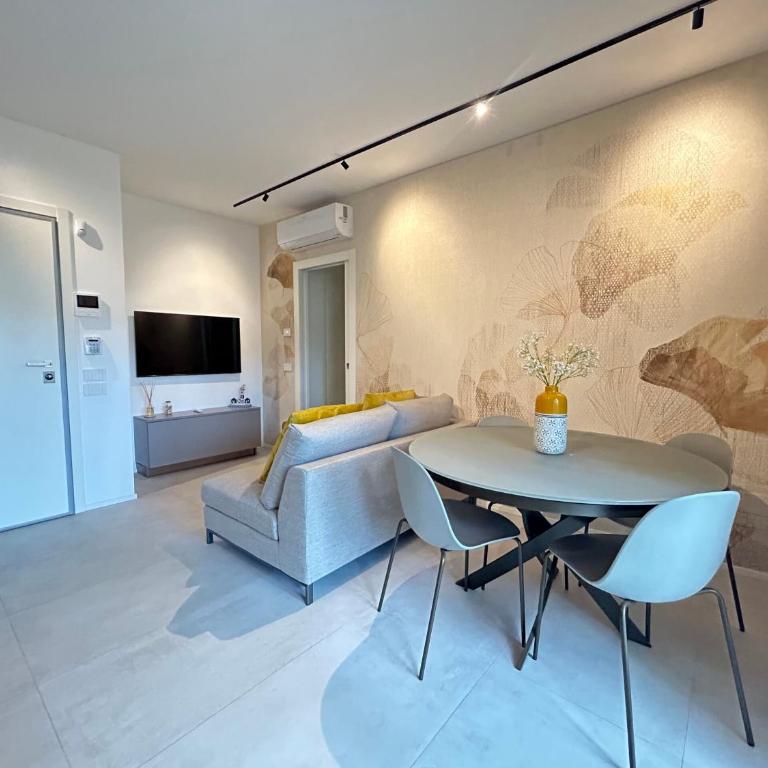 Residenza Luisiana Luxury Flexrent - Immobiliare Abissinia - Two-Bedroom Superior Apartment - 2