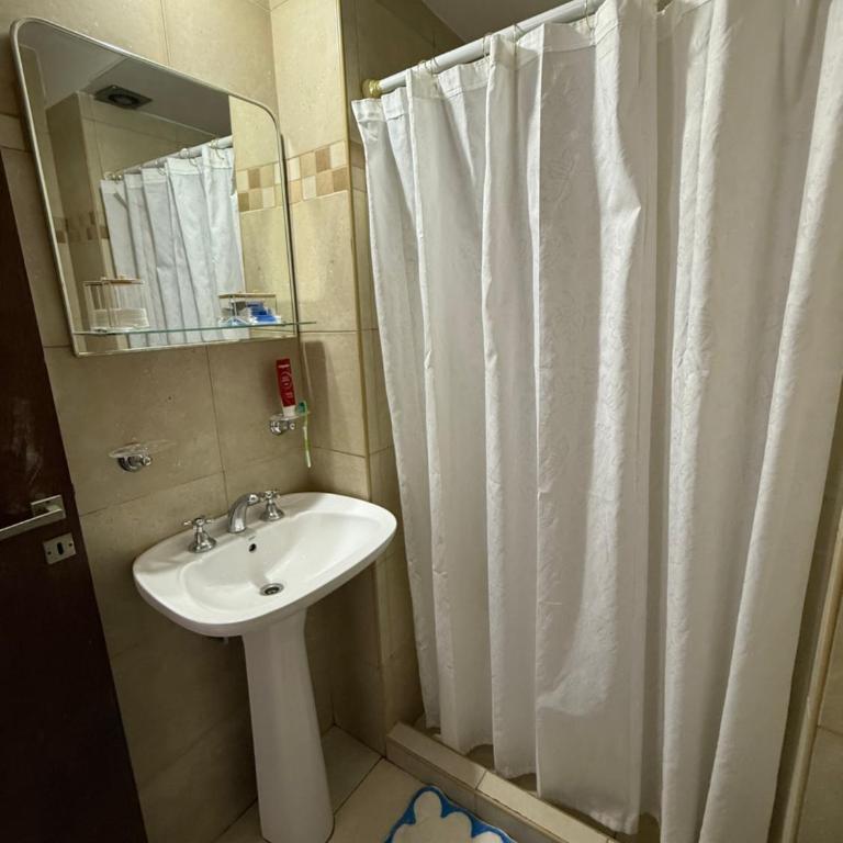 Dpto céntrico 4 de enero - One-Bedroom Apartment - 11