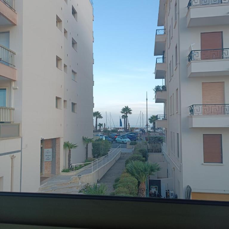 Appartement à 100m de la plage - Apartment mit 1 Schlafzimmer - 11
