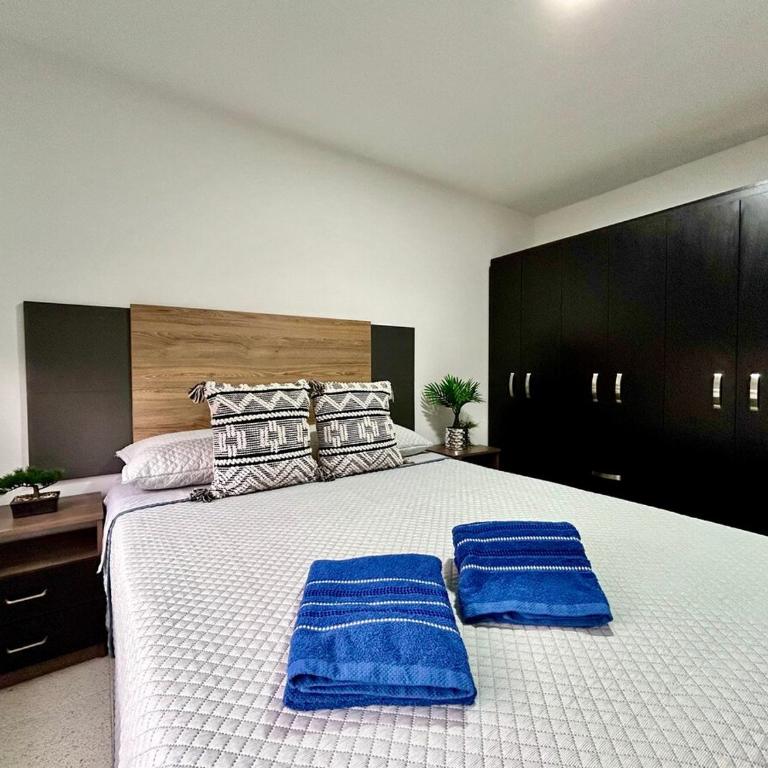 Casa los andes - Three-Bedroom House - 19