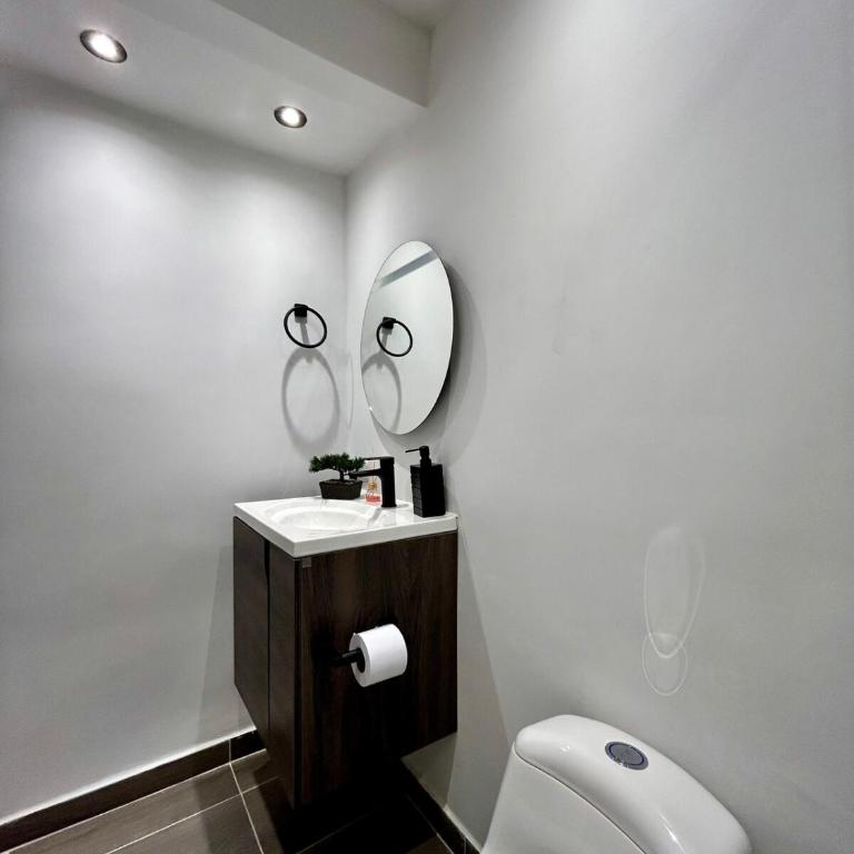 Casa los andes - Three-Bedroom House - 36
