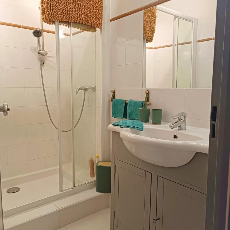 Appartement à 100m de la plage - Apartment mit 1 Schlafzimmer - 8
