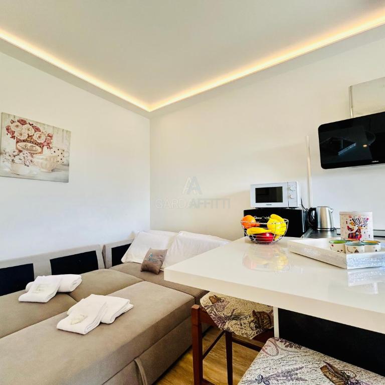 Sole Apt - Relax in piscina nel cuore di Sirmione - Appartamento con 1 Camera da Letto - 11