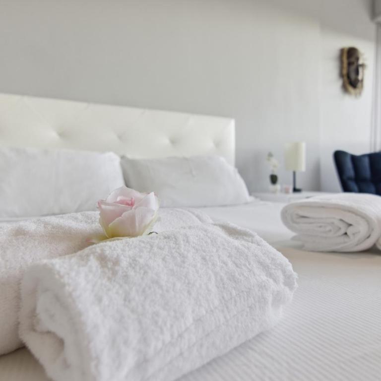 Hostly-The Pisa Walls Apartment-Near Leaning Tower - Appartamento con 4 Camere da Letto - 35