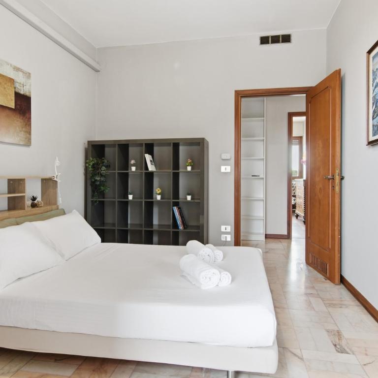Hostly-The Pisa Walls Apartment-Near Leaning Tower - Appartamento con 4 Camere da Letto - 48