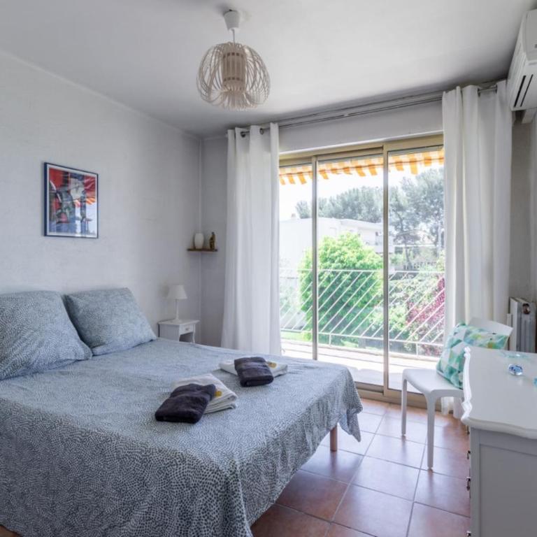 Bright 3 Apartment Near The Sea With Balcony - Apartment - 3