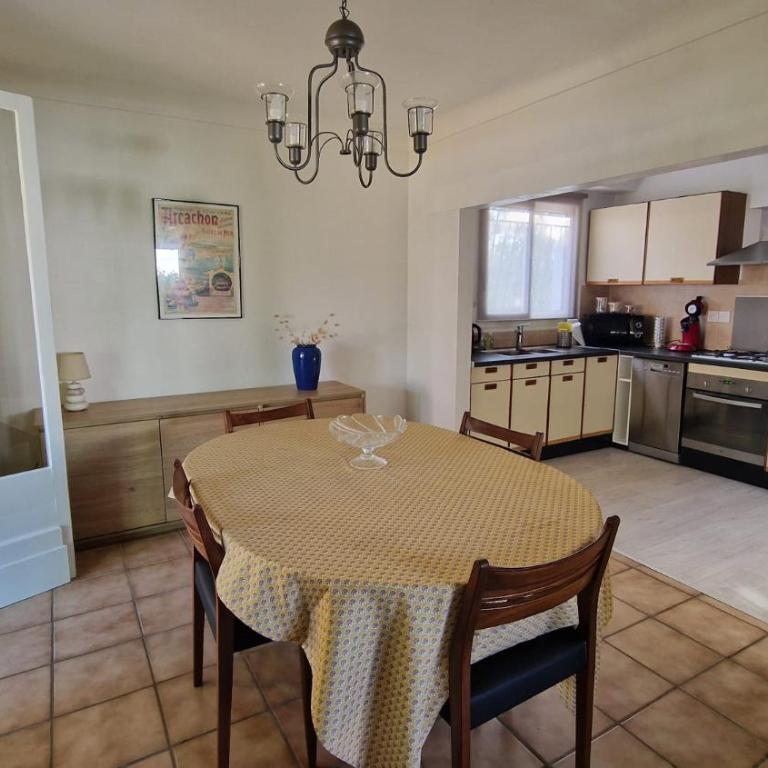 Maison proche du centre de La Hume Gujan-Mestras - Maison 3 Chambres - 7