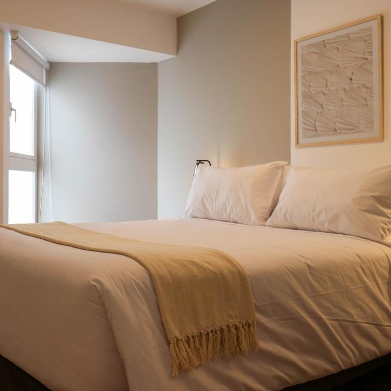 Executive 2BR with Balcony in Premium San Isidro - Two-Room Apartment - 14