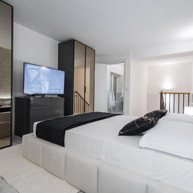 Gramsci Prestige Apartment - One-Bedroom Apartment - 30
