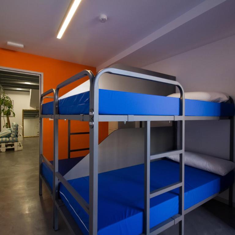 All Iron Hostel - Bed in 10-Bed Mixed Dormitory Room - 5