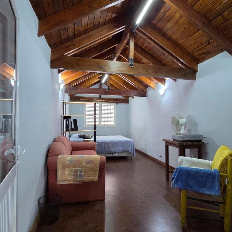 Casa 8p con Quincho Cerca del Estadio y Autódromo - Apartamento - 6