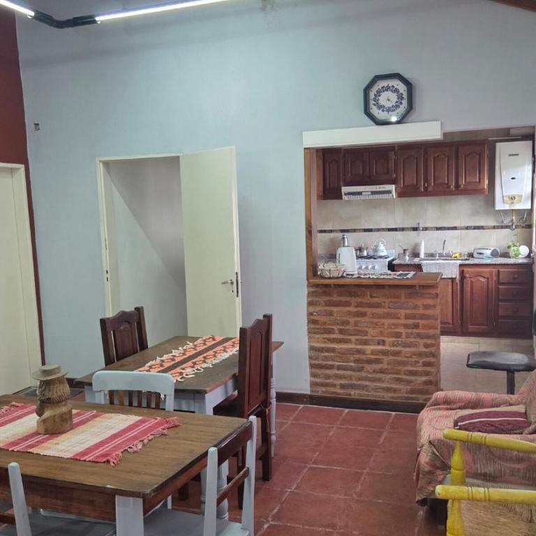 Casa 8p con Quincho Cerca del Estadio y Autódromo - Apartamento - 7