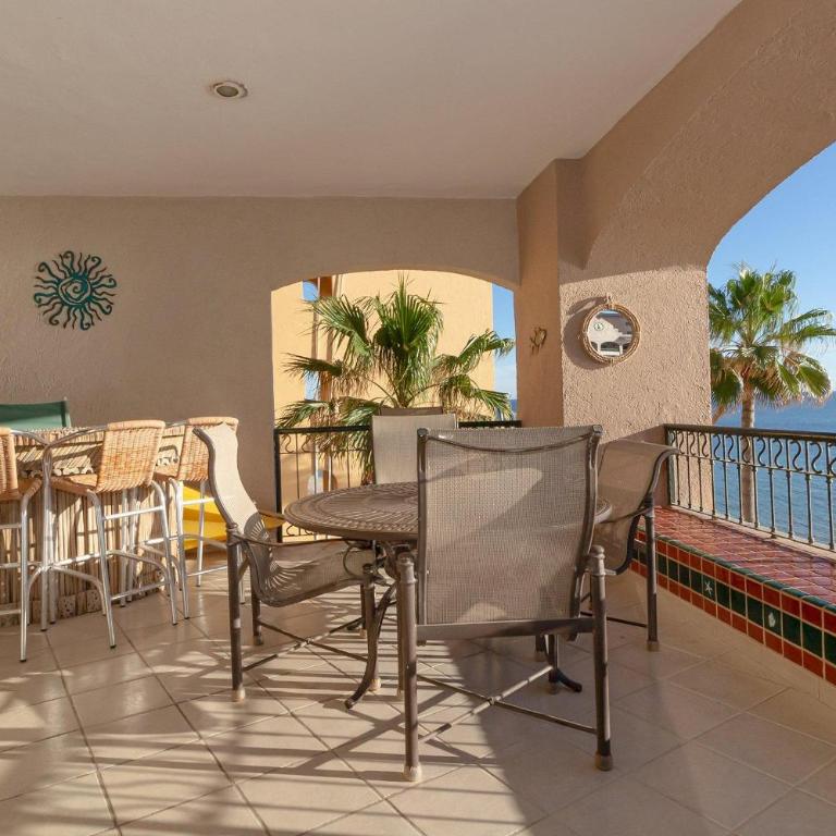 Sonoran Spa E401 - Three-Bedroom Apartment - 19