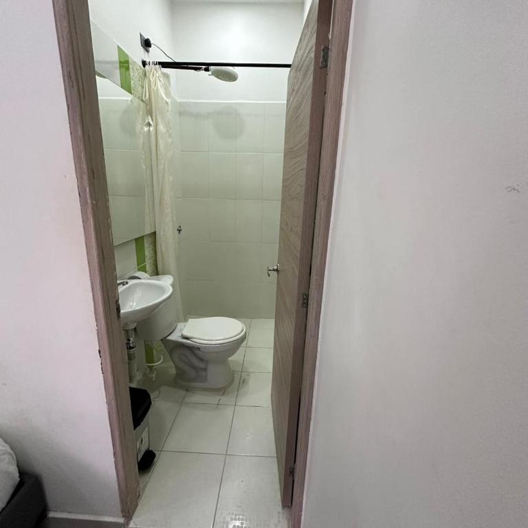 HOTEL BLUE GUATAPE - Habitación Triple - 8