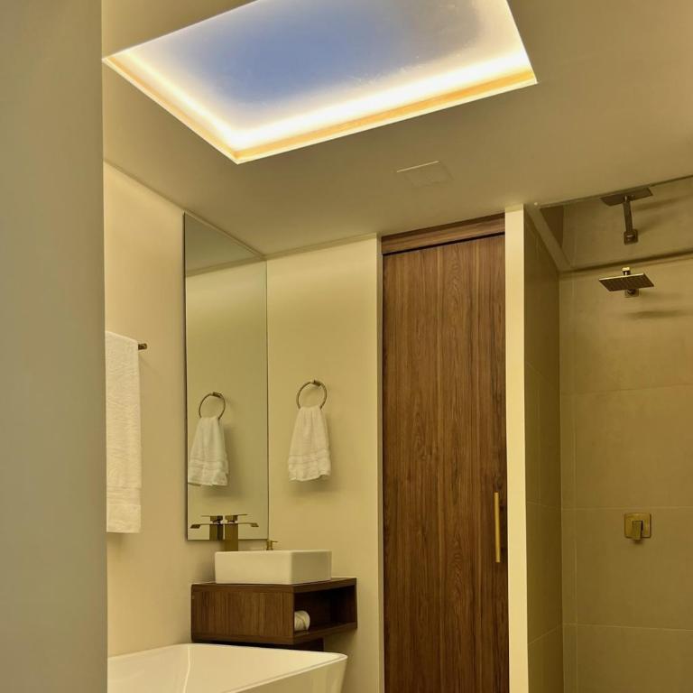 One Apartments Provenza - Standard Double Room - 2