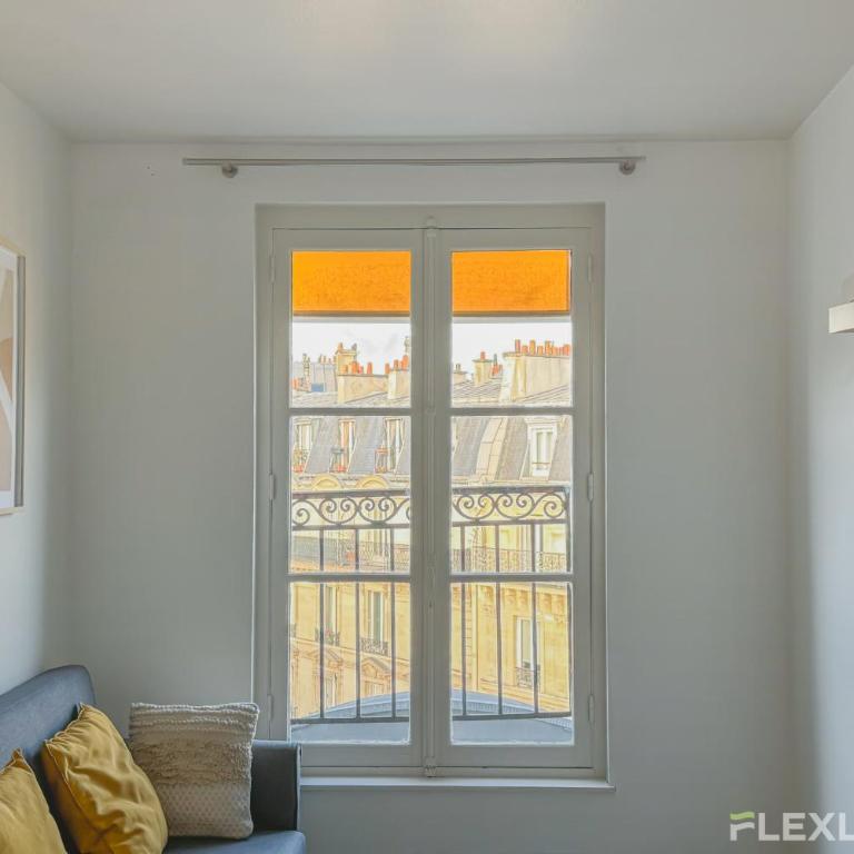 Beautiful 3-room apartment Paris 1st - Apartment - 3