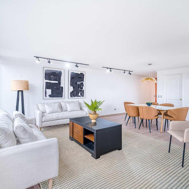 Skyline Home - 3D Wifi & City Views - Apartment - 4