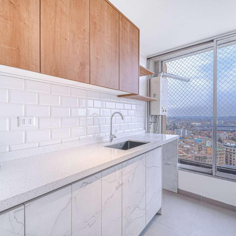 Skyline Home - 3D Wifi & City Views - Apartment - 7