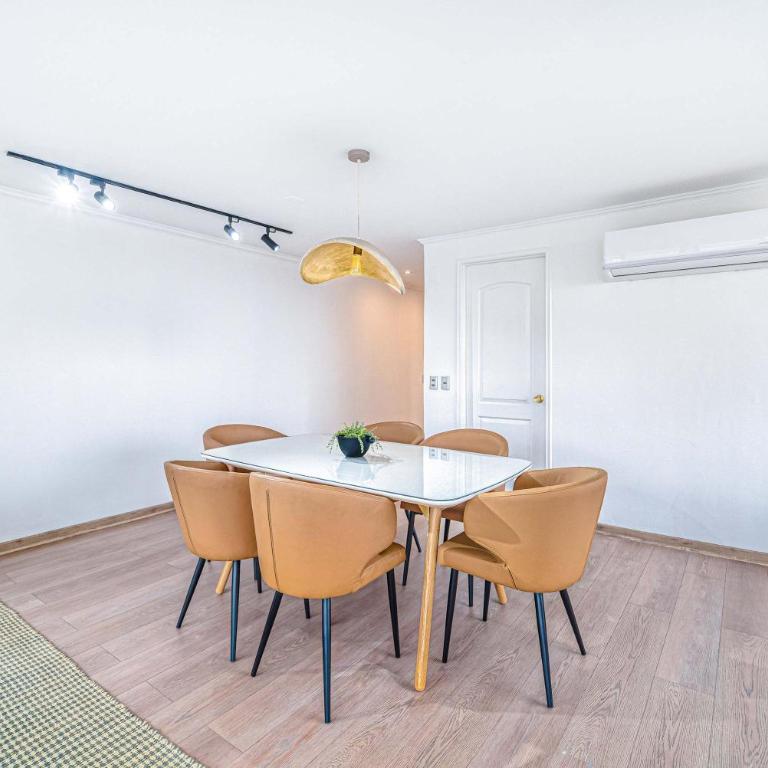 Skyline Home - 3D Wifi & City Views - Apartment - 6