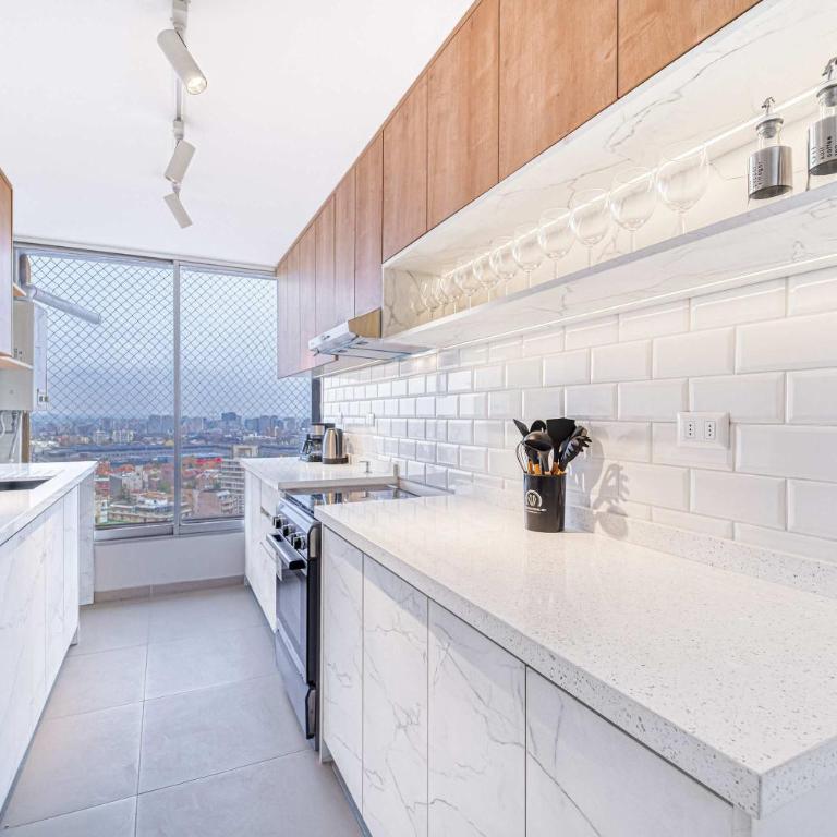 Skyline Home - 3D Wifi & City Views - Apartment - 8
