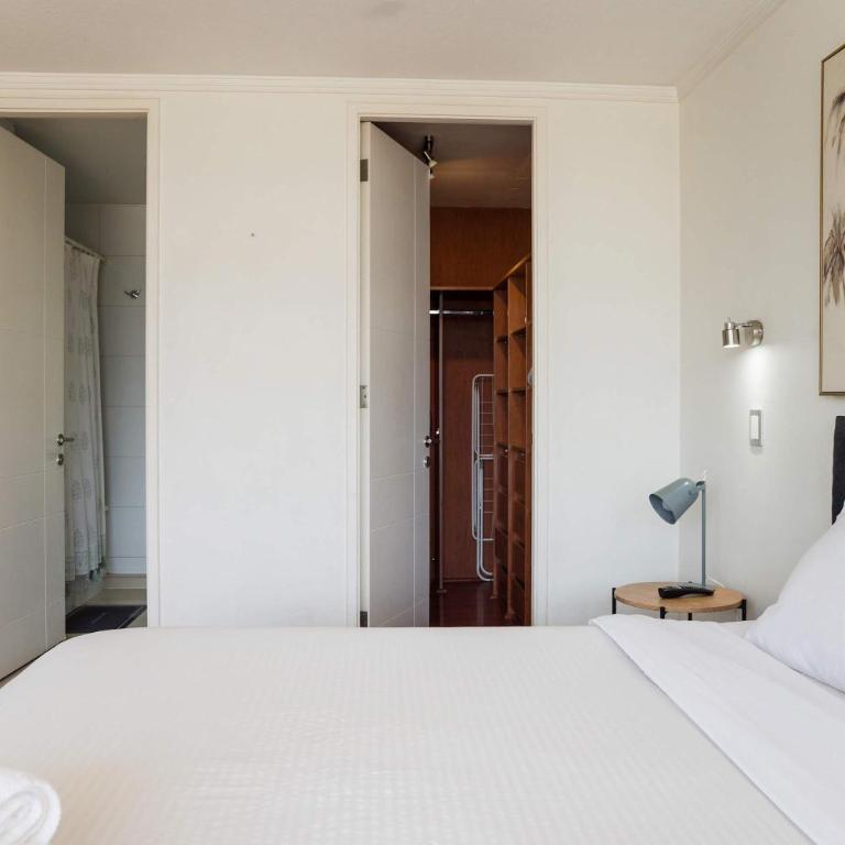 Modern Apartment in Las Condes near Mall & Park - Apartment - 16