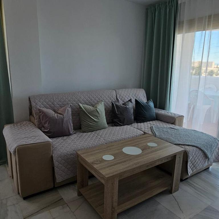 Beach Santa Ana, pool, 2 free parking, WiFi, 3 bedrooms, for 6-7 people, large terrace with Sea view - Three-Bedroom Apartment - 13