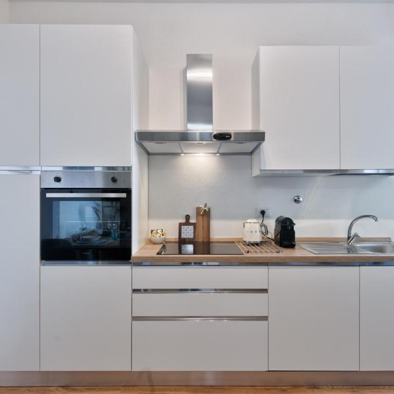 City Apartment Verona - Appartamento con 2 Camere da Letto - 11