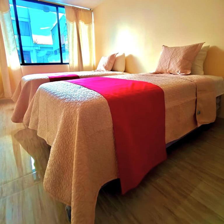 DEPARTAMENTO EN Riobamba ALBORADA VIP - Three-Bedroom Apartment - High Floor - 8
