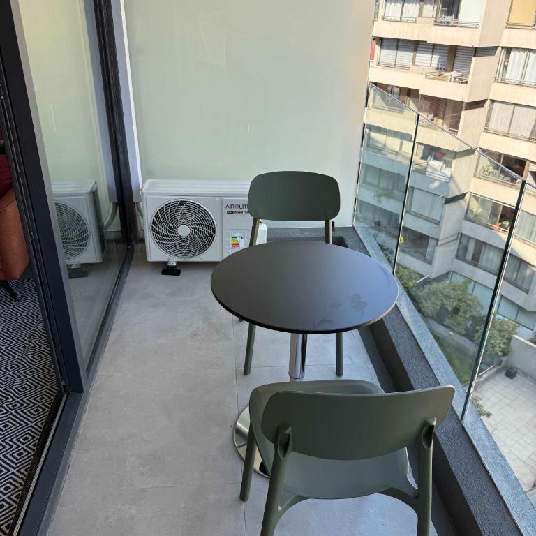Stylish 1-BR Urban Oasis for 3 in Las Condes - Apartment - 4