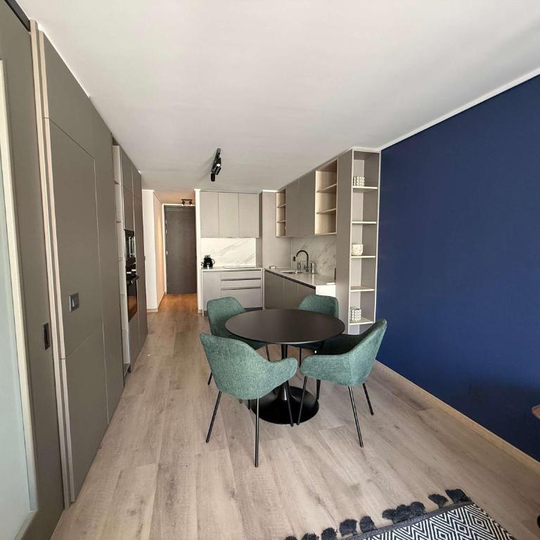 Stylish 1-BR Urban Oasis for 3 in Las Condes - Apartment - 22