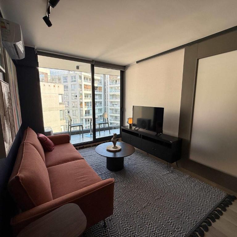 Stylish 1-BR Urban Oasis for 3 in Las Condes - Apartment - 21