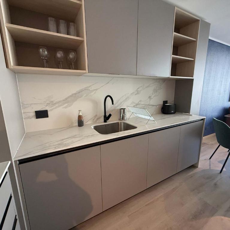 Stylish 1-BR Urban Oasis for 3 in Las Condes - Apartment - 23