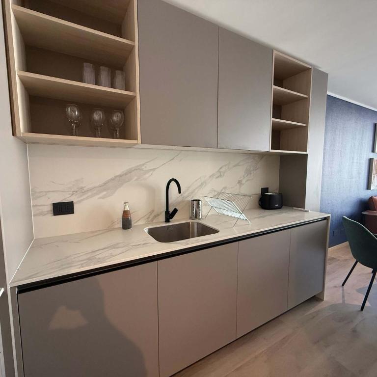 Stylish 1-BR Urban Oasis for 3 in Las Condes - Apartment - 25