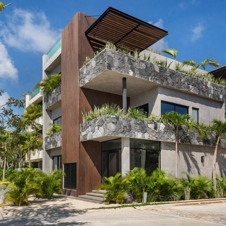 6BR Villa at Premium Location 24 h Security - Villa - 3